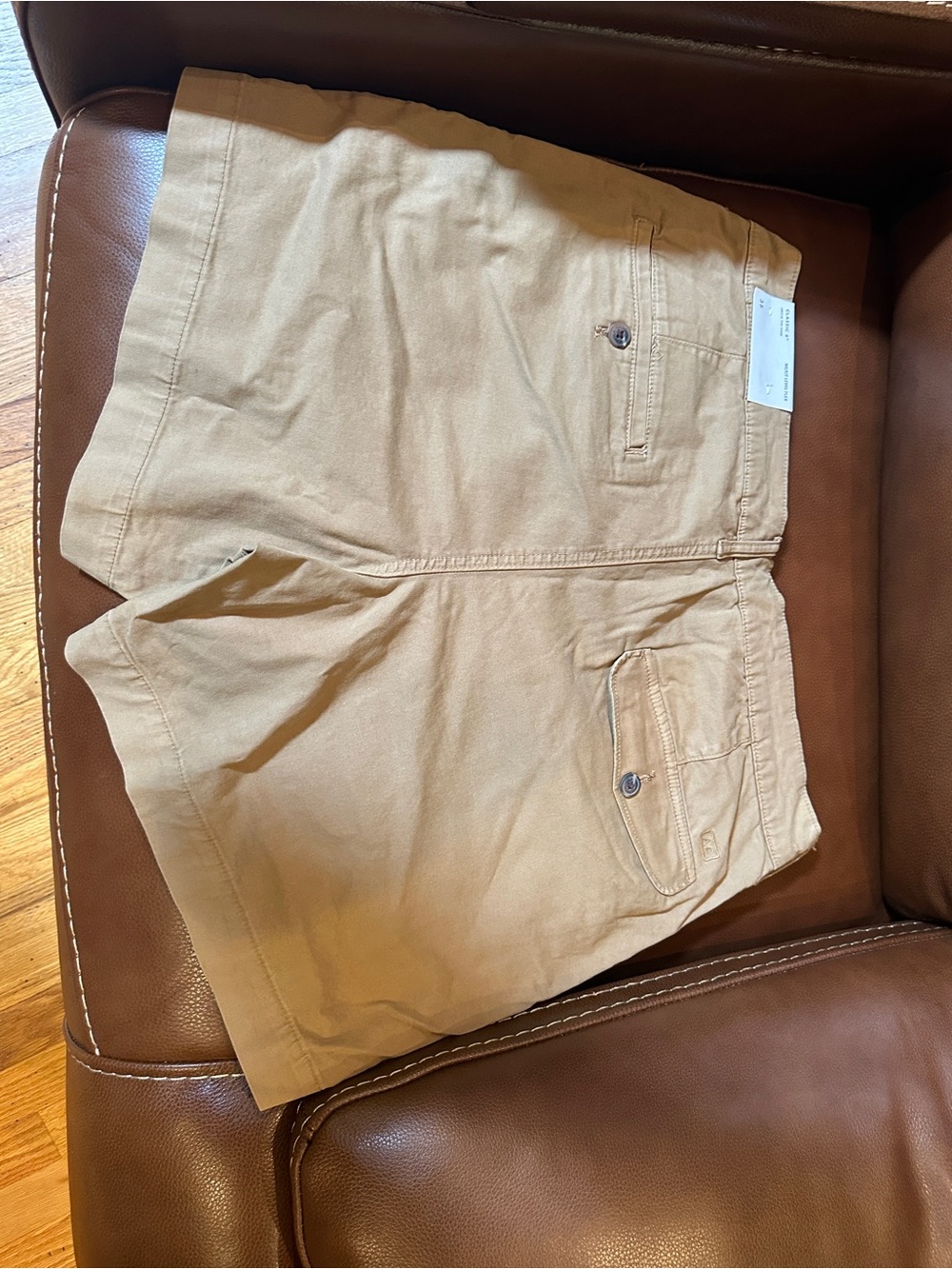 American Eagle Outfitters Men’s Khaki Flat-Front Shorts